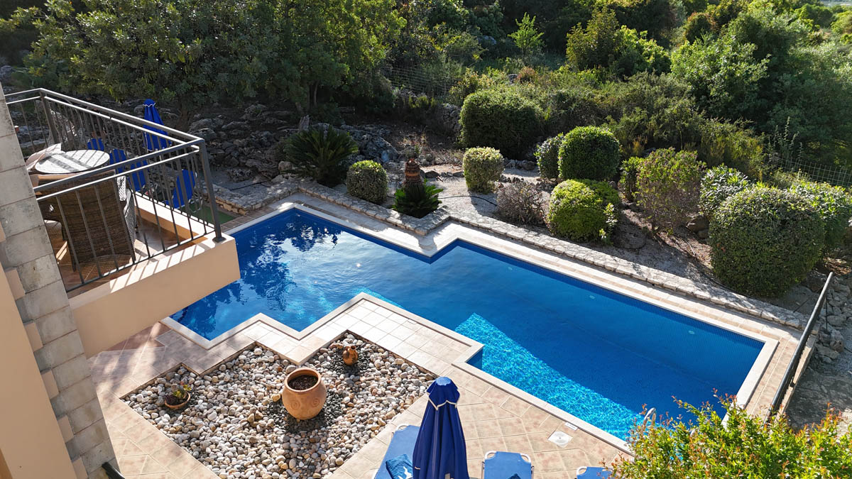 Welcome to our Crete villa for 6 1